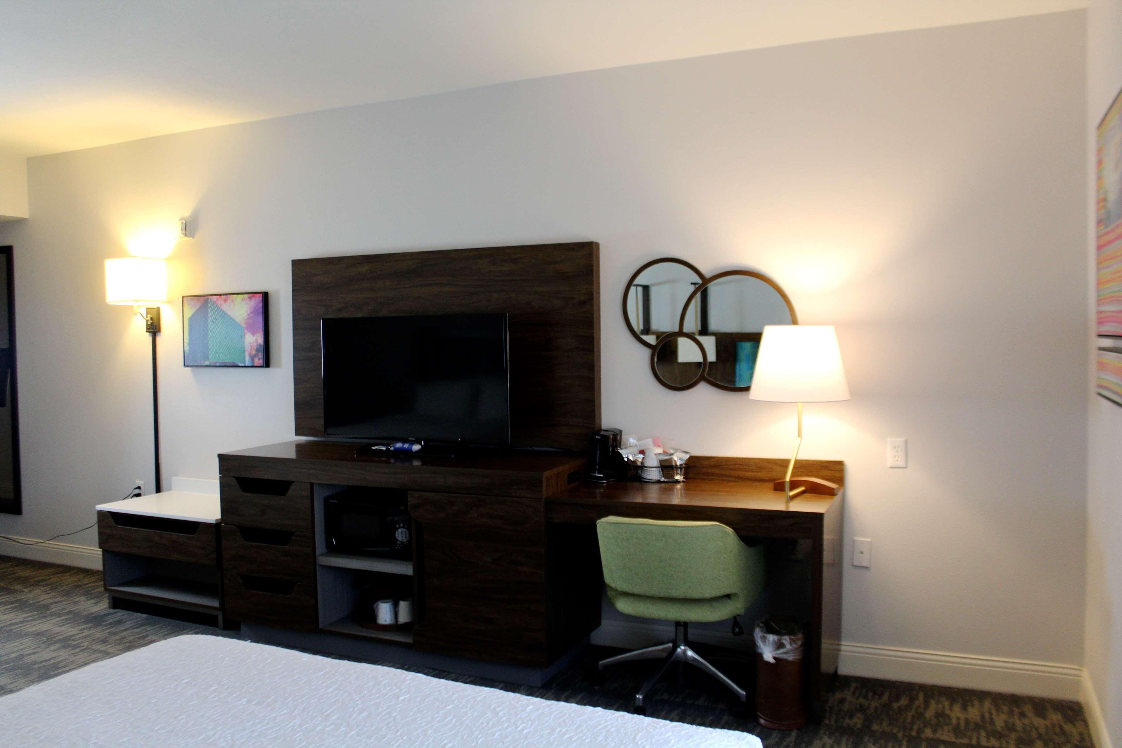 Hampton Inn & Suites Sarasota / Bradenton - Airport Екстериор снимка