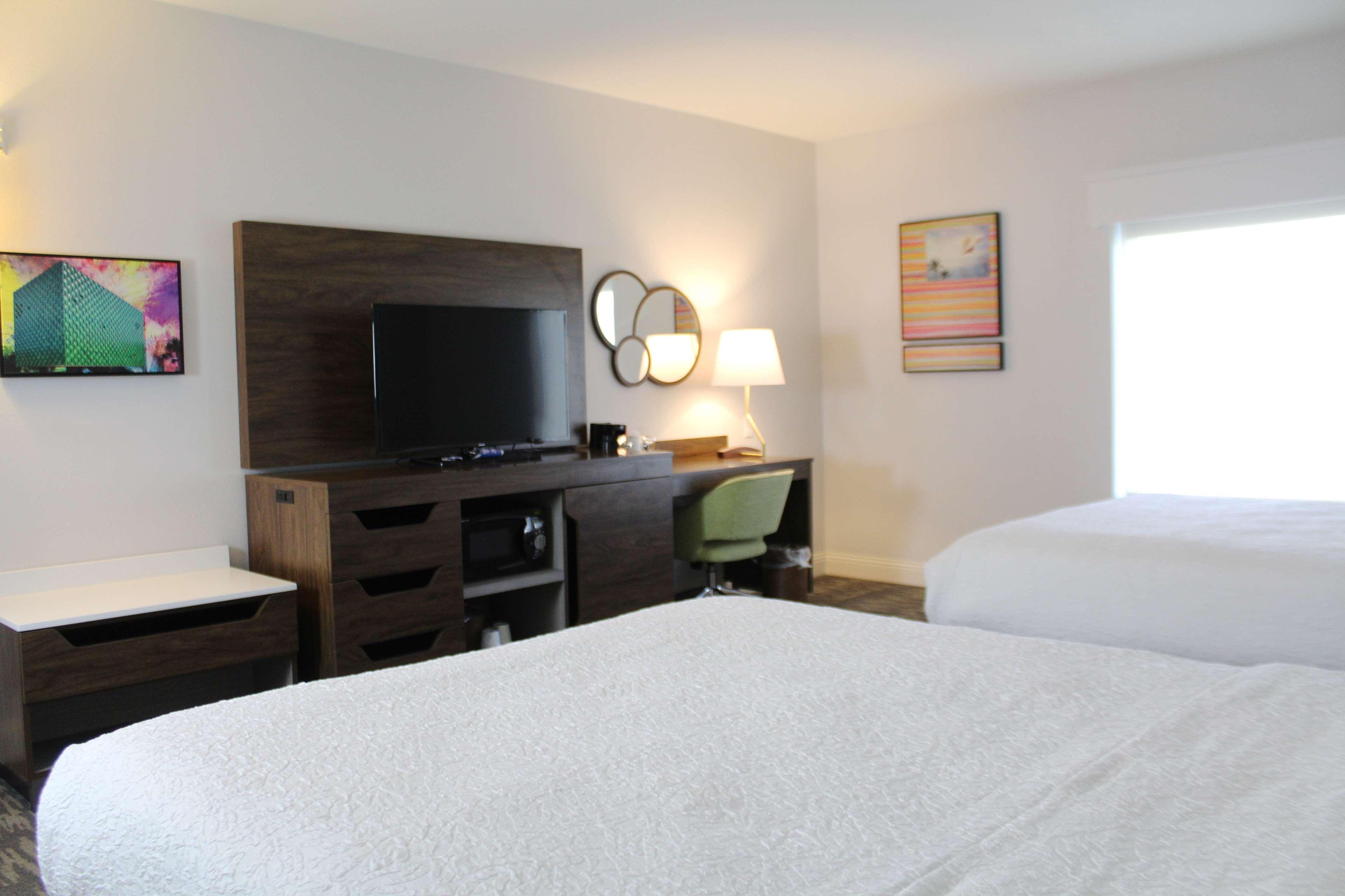 Hampton Inn & Suites Sarasota / Bradenton - Airport Екстериор снимка