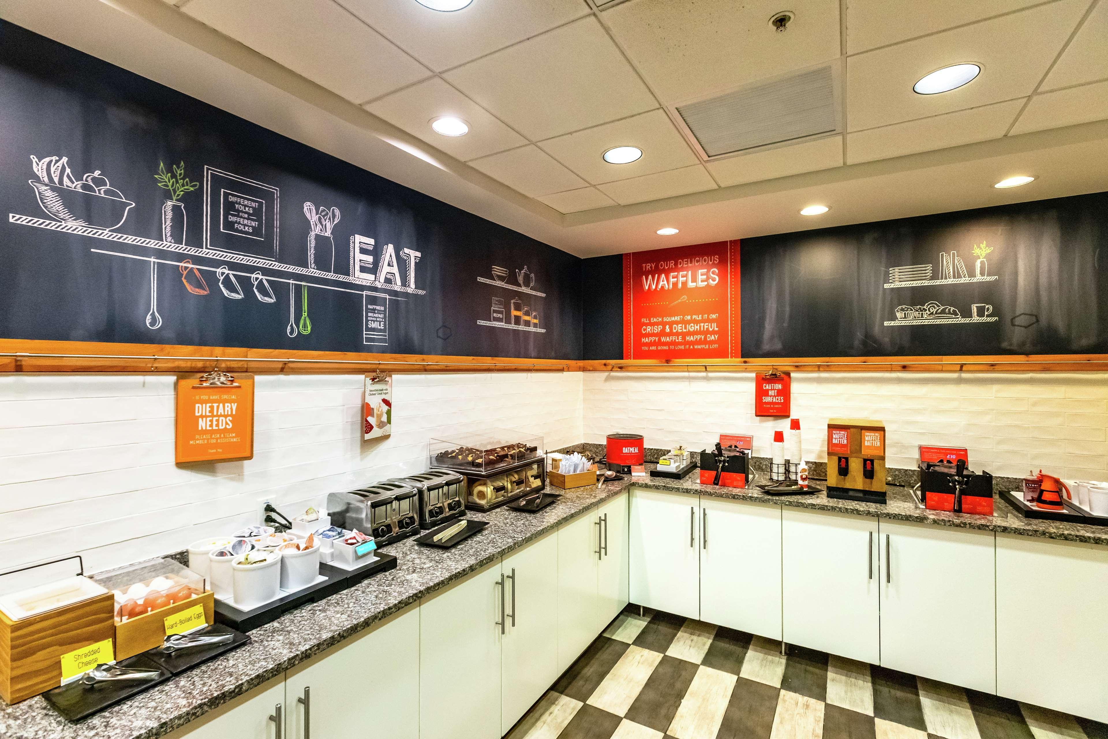 Hampton Inn & Suites Sarasota / Bradenton - Airport Екстериор снимка